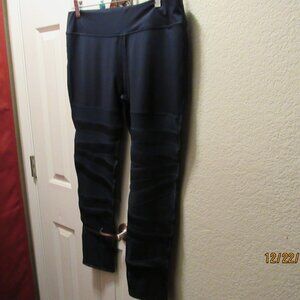 #551 NEW WOMAN'S NAVY SPORT LEGGINGS BY LA SOCIETY (SIZE X-LARGE)